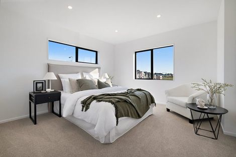 Photo of property in 1 Nga Pona Toru Road, Flat Bush, Auckland, 2019