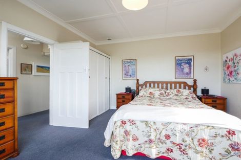 Photo of property in 11 Monowai Road, Ravensbourne, Dunedin, 9022