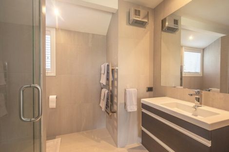 Photo of property in 9 Hollyhock Lane, Wanaka, 9305