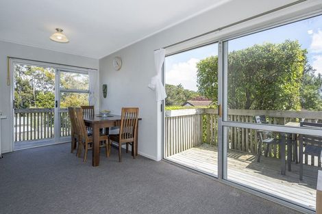 Photo of property in 4/23 Luckens Road, West Harbour, Auckland, 0618