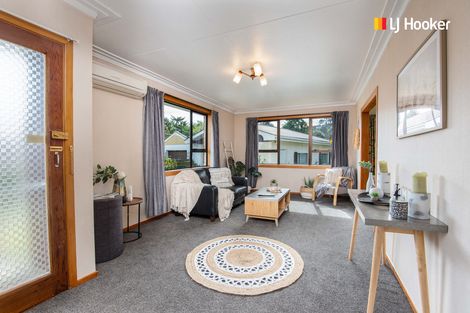 Photo of property in 21 Kinmont Crescent, Kinmont Park, Mosgiel, 9024