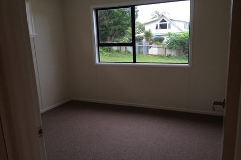 Photo of property in 16 Cliff Street, Onerahi, Whangarei, 0110