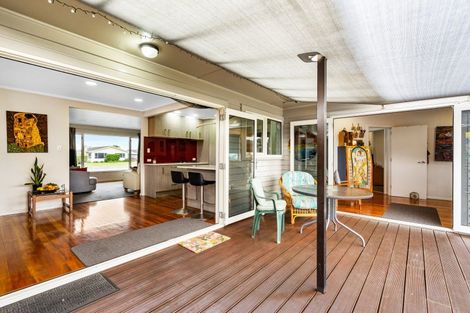 Photo of property in 343 Kennedy Road, Pirimai, Napier, 4112