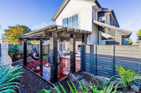 Photo of property in 479b Point Chevalier Road, Point Chevalier, Auckland, 1022