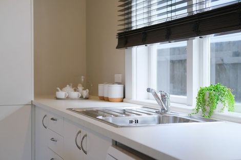 Photo of property in 204 Oxford Street, South Dunedin, Dunedin, 9012