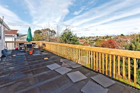 Photo of property in 93 Stapleford Crescent, Browns Bay, Auckland, 0630