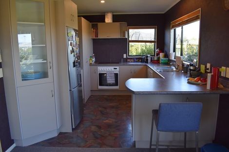 Photo of property in 75 Parnell Heights, Kelvin Grove, Palmerston North, 4414