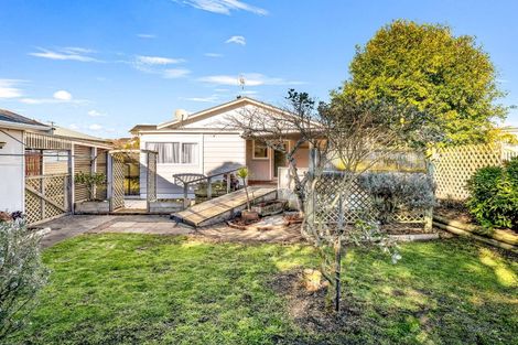 Photo of property in 14 Kawatiri Avenue, Gonville, Whanganui, 4501
