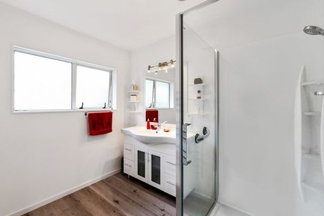 Photo of property in 25 Villa Grove, Paraparaumu, 5032