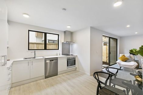 Photo of property in 14c Ropata Avenue, Point England, Auckland, 1072