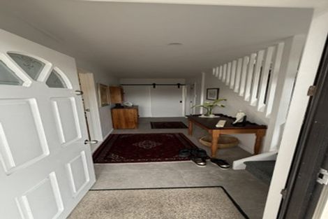 Photo of property in 2/15 Louise Place, Browns Bay, Auckland, 0630