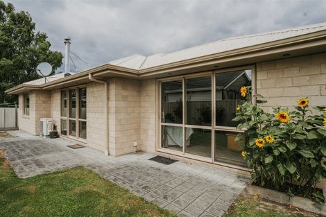 Photo of property in 19 Burns Street, Milton, 9220