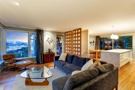 Photo of property in 114 Duncan Terrace, Kilbirnie, Wellington, 6022
