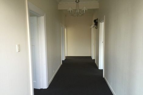 Photo of property in 174 Victoria Road, Saint Clair, Dunedin, 9012