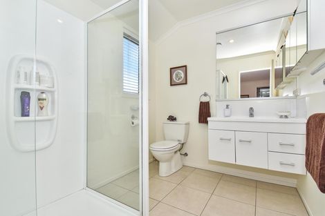 Photo of property in 24 Silkwood Crescent, Karaka, Papakura, 2113