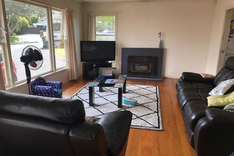 Photo of property in 2/34 Whitby Crescent, Mairangi Bay, Auckland, 0630