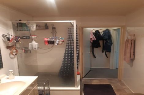 Photo of property in 5a Royal Crescent, Saint Kilda, Dunedin, 9012