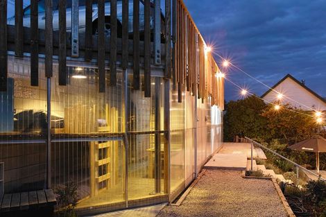 Photo of property in 15 Dudley Road, Lyttelton, 8082