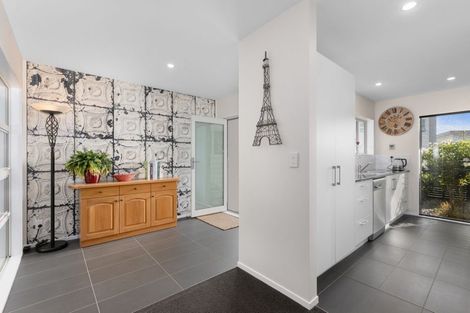 Photo of property in 36e Erlestoke Crescent, Churton Park, Wellington, 6037