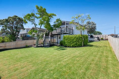 Photo of property in 84 Stanmore Bay Road, Stanmore Bay, Whangaparaoa, 0932