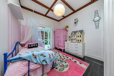 Photo of property in 355 Ridge Road, Paremoremo, Albany, 0793