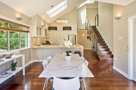 Photo of property in 5 Cheviot Road, Lowry Bay, Lower Hutt, 5013