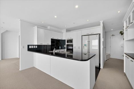 Photo of property in 12/72f Devonport Road, Tauranga, 3110