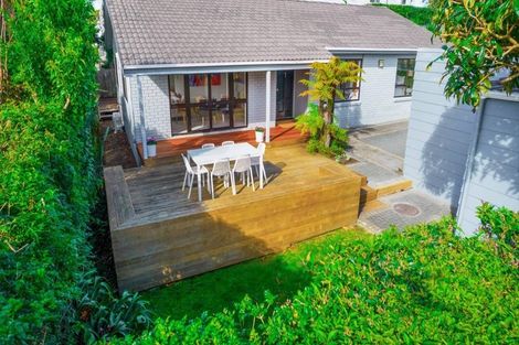 Photo of property in 1/4 Sylvan Park Avenue, Milford, Auckland, 0620