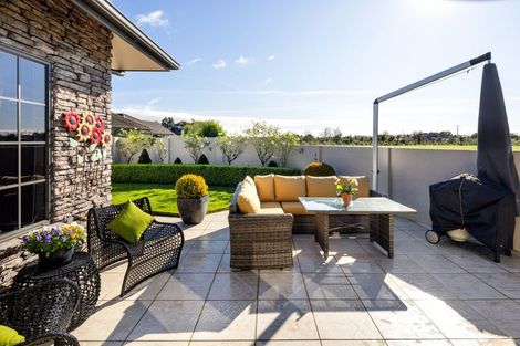 Photo of property in 10 Peninsula Point, Huntington, Hamilton, 3210