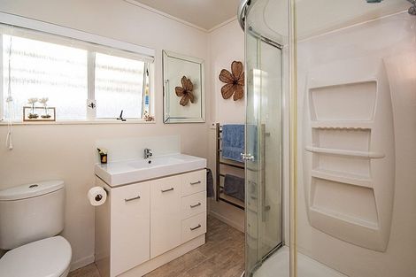 Photo of property in 5 Lorelei Place, Opaheke, Papakura, 2113