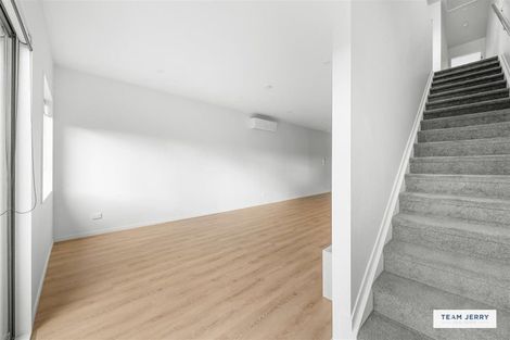 Photo of property in 63 Whare Kauri Road, Papakura, 2110