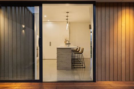 Photo of property in 69 Howden Drive, Jacks Point, 9371