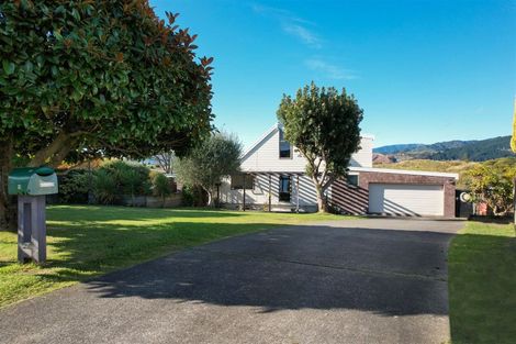 Photo of property in 12 Pohutukawa Crescent, Raumati Beach, Paraparaumu, 5032