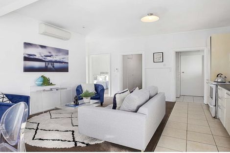 Photo of property in 67 Holloway Road, Aro Valley, Wellington, 6021