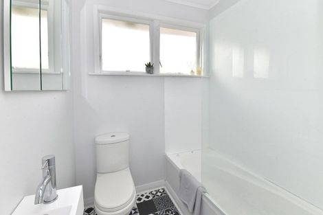 Photo of property in 56 Taurus Crescent, Beach Haven, Auckland, 0626