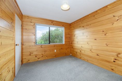 Photo of property in 1/57 Cliff View Drive, Green Bay, Auckland, 0604
