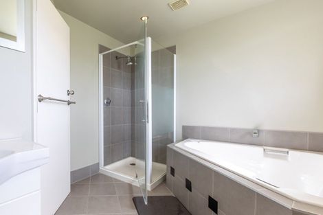 Photo of property in 2 Mclean Terrace, Waipukurau, 4200