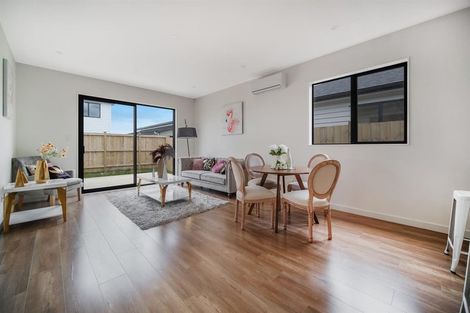 Photo of property in 32 Hari Road, Karaka, 2113