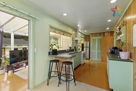 Photo of property in 337 George Street, Stokes Valley, Lower Hutt, 5019