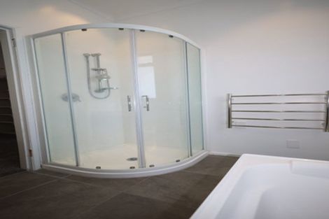 Photo of property in 14 Monokia Street, Fairy Springs, Rotorua, 3015