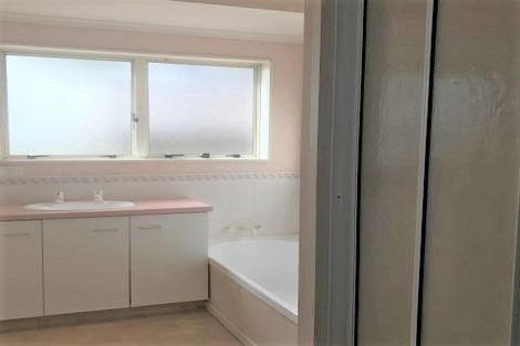 Photo of property in 430a Devonport Road, Tauranga South, Tauranga, 3112