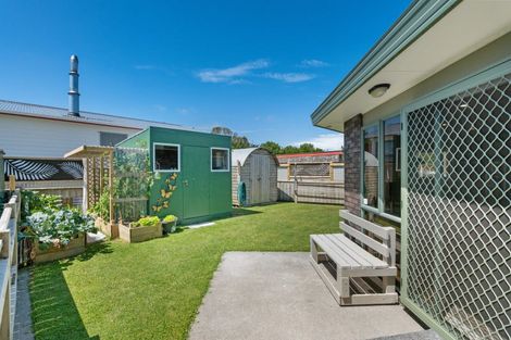 Photo of property in 13 Tasman Street, Opunake, 4616
