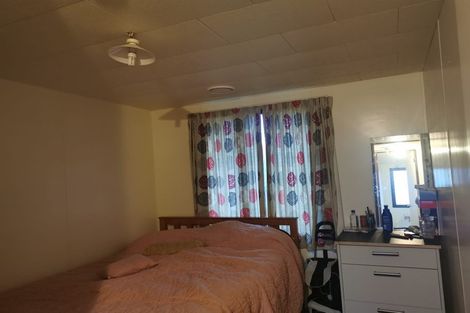 Photo of property in 1/15 Cyril Crescent, West Harbour, Auckland, 0618