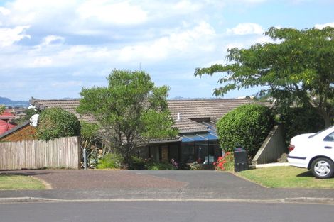 Photo of property in 10 Marlin Street, West Harbour, Auckland, 0618