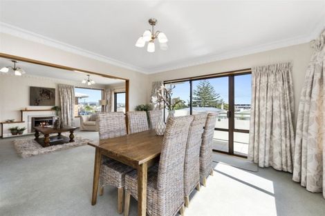 Photo of property in 39 Pitau Road, Mount Maunganui, 3116