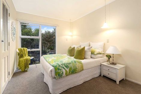 Photo of property in 12 Prestige Place, Castor Bay, Auckland, 0620