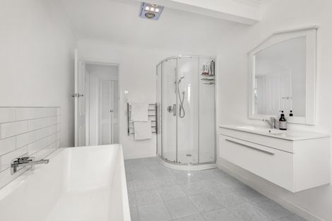 Photo of property in 448 Ruapuke Road, Raglan, 3296