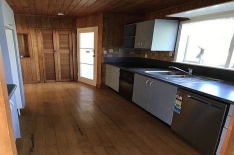 Photo of property in 13 The Rosebowl, Sunnyhills, Auckland, 2010