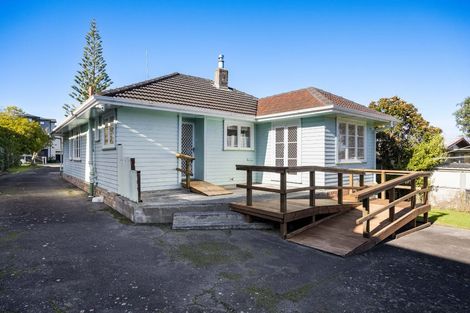 Photo of property in 116 Kervil Avenue, Te Atatu Peninsula, Auckland, 0610