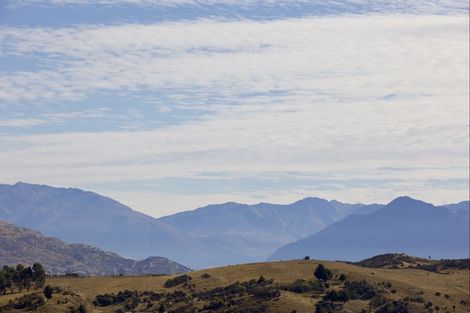 Photo of property in 27 Double Cone Road, Jacks Point, Queenstown, 9371